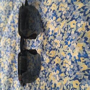 Maui Jim Kanaha sunglasses model MJ 409 02, Black With Smoke Lenses